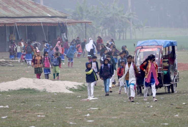 পাবনার সকল প্রাথমিক ও মাধ্যমিক বিদ্যালয় বন্ধ ঘোষণা